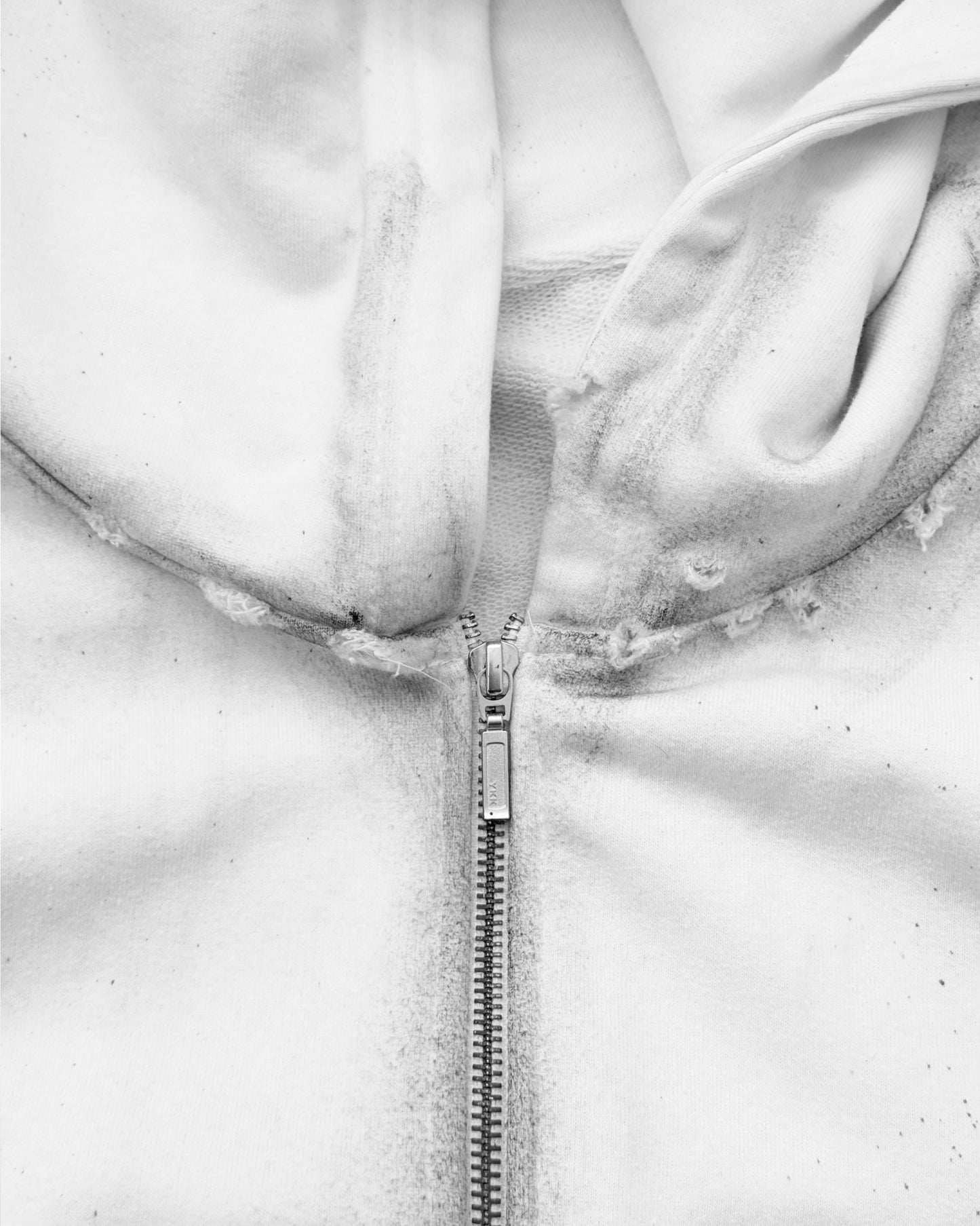 FUSION WHITENESS 2.0 ZIP HOODIE